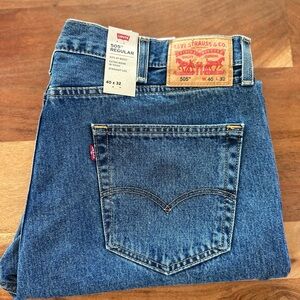 Men’s Levi’s 505 Regular 
Size 40 x 32